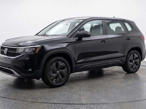Used 2025 Volkswagen Taos S FWD image 3