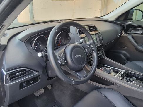 Used 2018 Jaguar F-PACE Premium AWD/4WD image 14