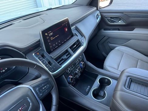 Certified 2023 GMC Yukon SLT image 12