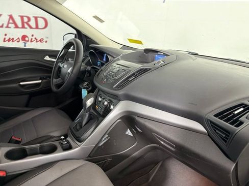 Used 2015 Ford Escape SE FWD image 17