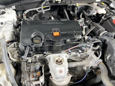 Used 2023 Honda HR-V LX image 27
