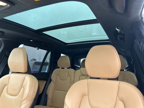 Used 2024 Volvo XC90 B6 Ultimate w/ Lounge Package image 28