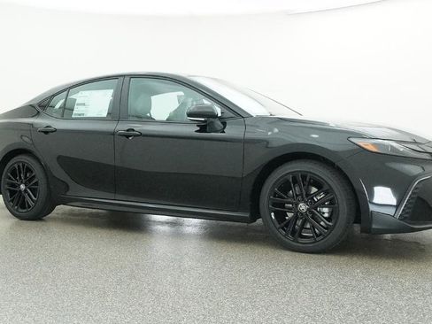 New 2026 Toyota Camry SE FWD image 31