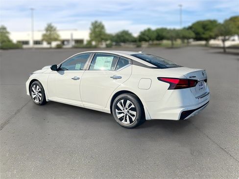 New 2025 Nissan Altima 2.5 S image 5
