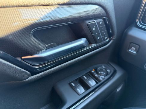 Used 2024 GMC Sierra 2500 AT4 w/ AT4 Preferred Package image 38