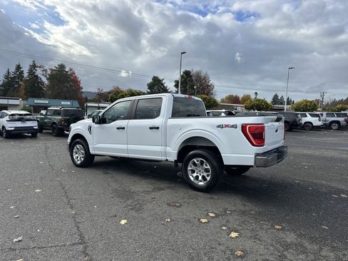 Used 2023 Ford F150 XLT image 3
