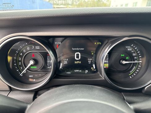 Used 2023 Jeep Wrangler Unlimited Rubicon 4xe w/ Steel Bumper Group image 17