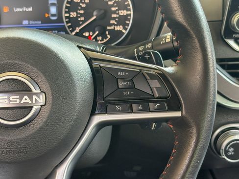 Used 2024 Nissan Altima 2.5 SR FWD image 28