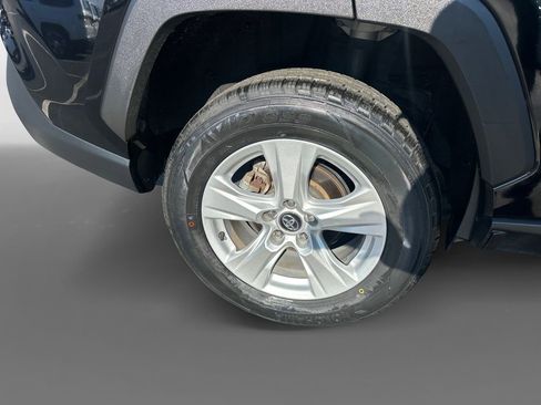 Used 2020 Toyota RAV4 XLE image 10