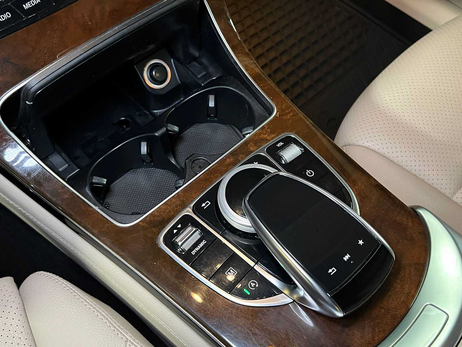 Certified 2018 Mercedes-Benz GLC 300 4MATIC image 36