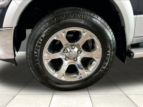 Used 2015 RAM 1500 Laramie w/ Convenience Group AWD/4WD image 10