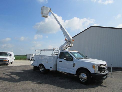 Used 2017 Ford F350 XL w/ Power Equipment Group RWD image 43
