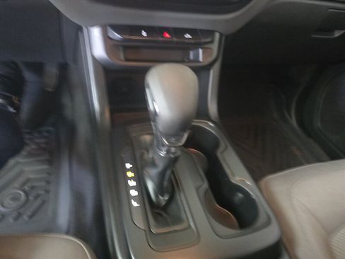 Used 2022 Chevrolet Colorado W/T w/ WT Convenience Package RWD image 20