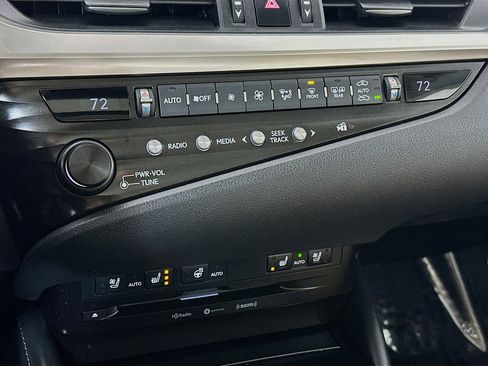 Used 2019 Lexus ES 350 w/ Premium Package FWD image 15