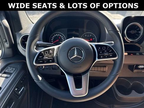 Used 2023 Mercedes-Benz Sprinter 2500 image 23