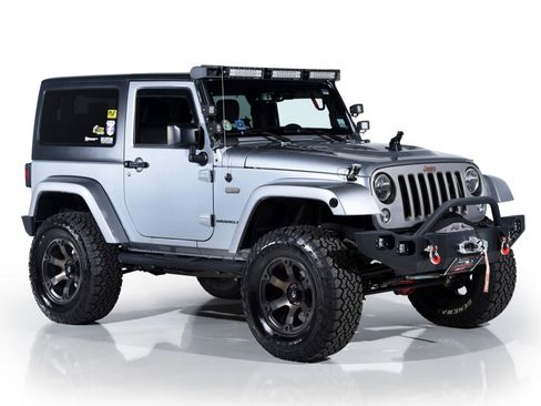 Used 2016 Jeep Wrangler Sahara AWD/4WD image 1