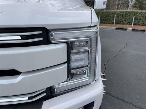 Certified 2019 Ford F350 Platinum w/ Platinum Ultimate Package image 39
