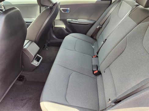 New 2025 Kia K4 LXS image 20