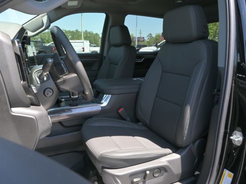 New 2026 Chevrolet Silverado 1500 LTZ w/ LTZ Premium Package AWD/4WD image 9