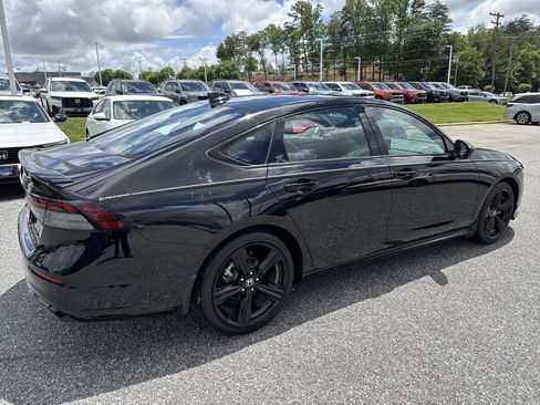 Used 2023 Honda Accord Sport image 10