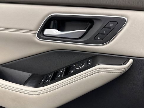 Certified 2021 Nissan Rogue SL w/ Premium Package image 19