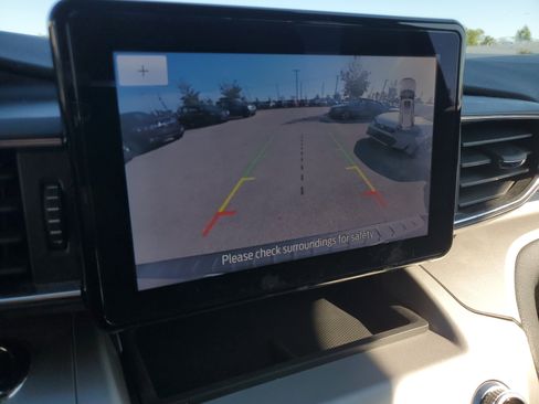 Used 2020 Ford Explorer XLT w/ Equipment Group 202A image 29