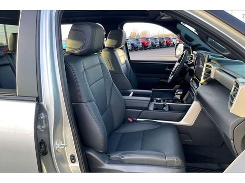 Used 2025 Toyota Tundra Limited image 8