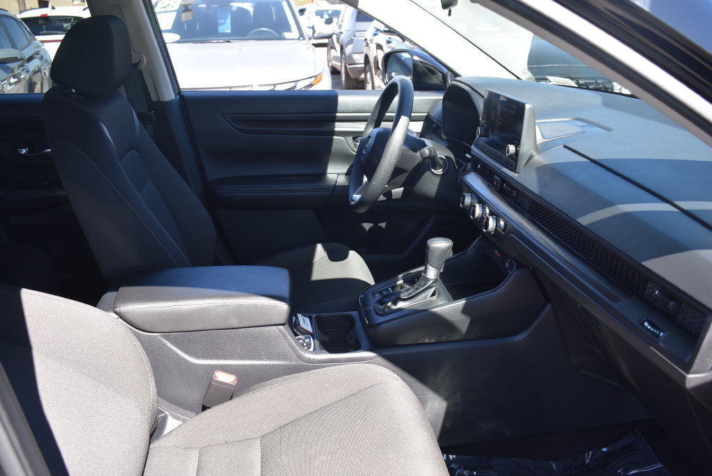Used 2025 Honda CR-V LX image 11