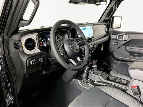 New 2026 Jeep Gladiator Sport image 8