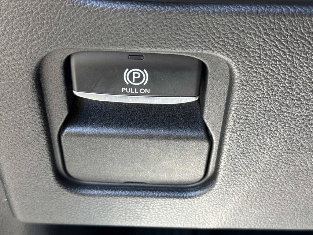 Used 2026 Jeep Grand Wagoneer L 2WD w/ Premium Group I image 45