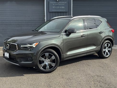 Used 2019 Volvo XC40 T5 Inscription AWD/4WD image 1