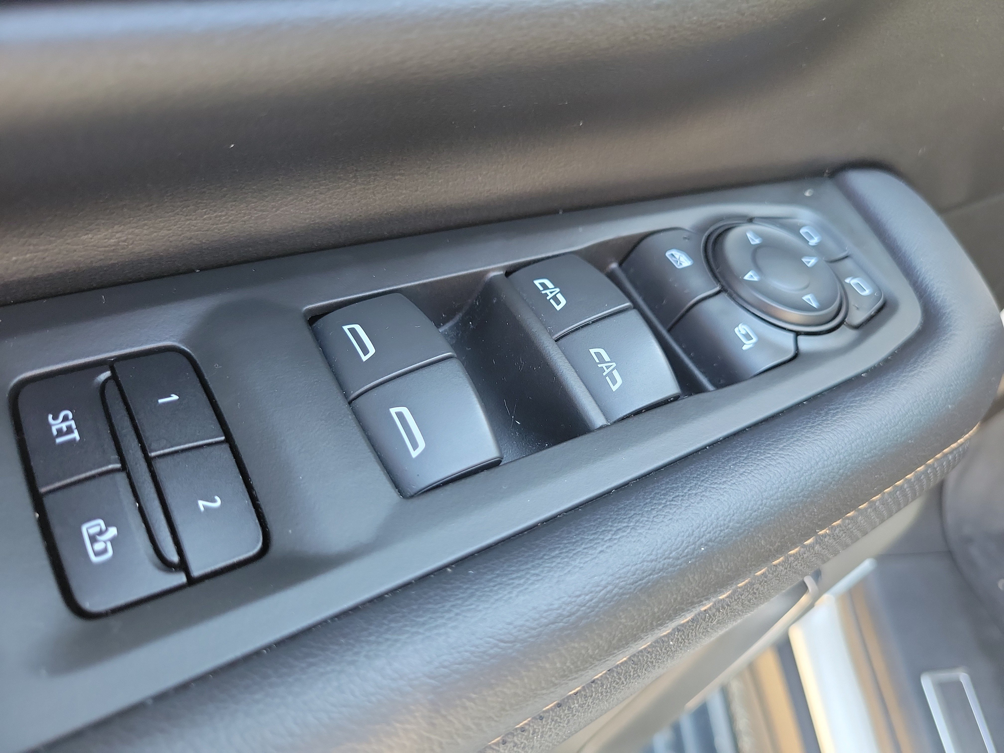 Used 2022 GMC Yukon AT4 w/ AT4 Premium Package AWD/4WD image 20