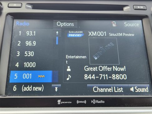 Used 2017 Toyota Highlander SE image 16