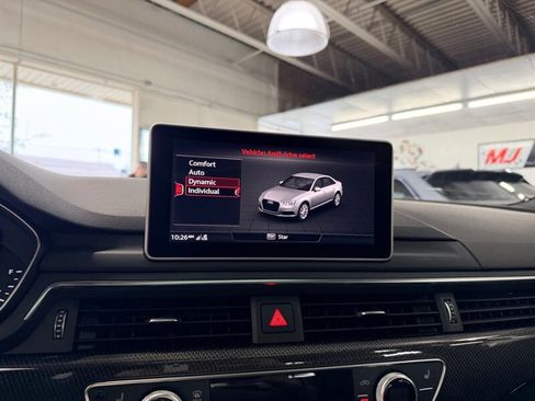Used 2019 Audi S4 Prestige w/ Prestige Package image 32