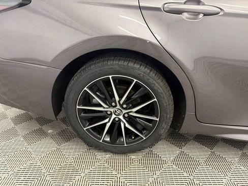 Used 2024 Toyota Camry SE FWD image 18