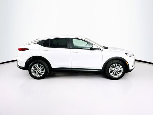 Used 2025 Buick Envista Preferred image 10