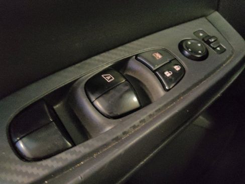 Used 2020 Nissan Sentra S FWD image 27