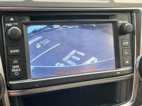 Used 2013 Toyota Highlander SE AWD/4WD image 22