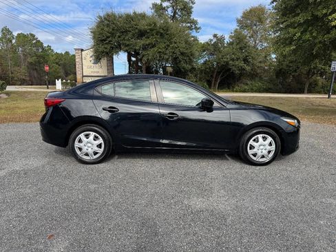 Used 2018 MAZDA MAZDA3 Sport image 7