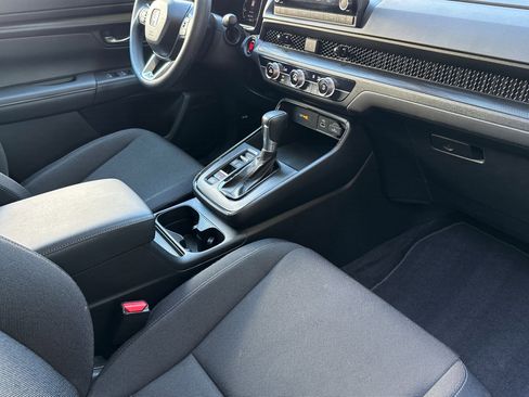 Used 2025 Honda CR-V LX image 13