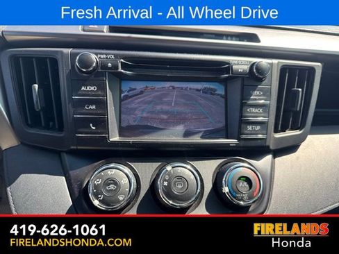 Used 2018 Toyota RAV4 LE w/ All Weather Liner Package AWD/4WD image 24