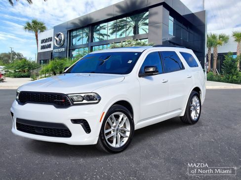 Used 2024 Dodge Durango GT image 1