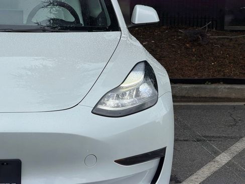 Used 2023 Tesla Model 3 Standard Range RWD image 5