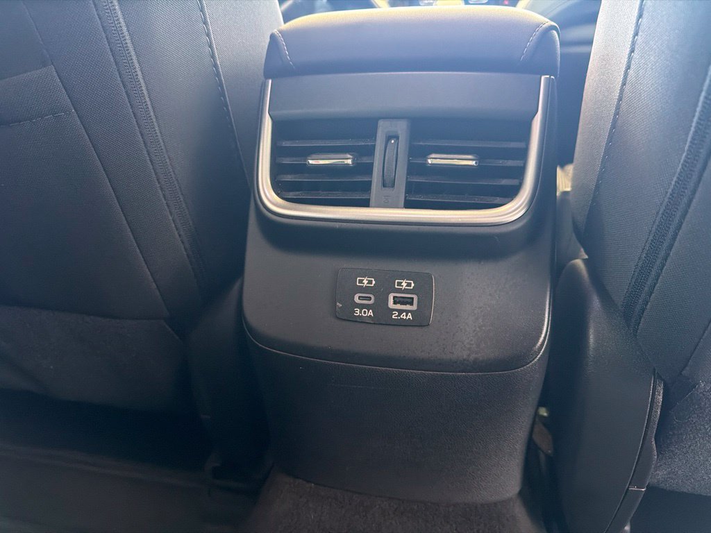 Used 2024 Subaru Outback Premium AWD/4WD image 16