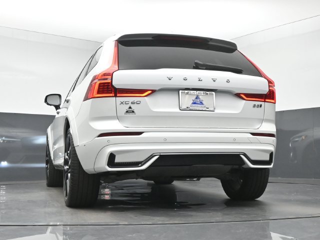 Used 2024 Volvo XC60 B5 Ultimate w/ Protection Package Premier AWD/4WD image 15