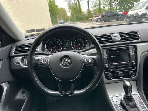 Used 2019 Volkswagen Passat 2.0T Wolfsburg w/ Wheels & Sunroof Package FWD image 23