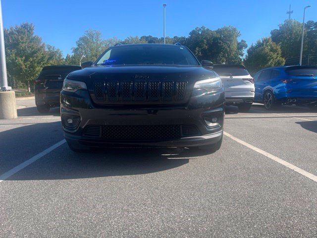 Used 2019 Jeep Cherokee Latitude Plus FWD image 1