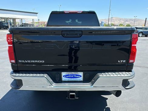 Used 2024 Chevrolet Silverado 2500 LTZ AWD/4WD image 4