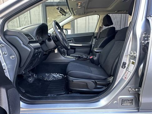 Used 2015 Subaru Crosstrek 2.0i Premium w/ Moonroof Package AWD/4WD image 4