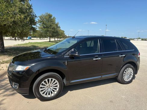 Used 2015 Lincoln MKX FWD image 6